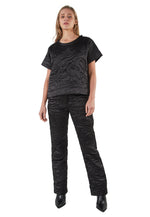 Cargar imagen en el visor de la galería, Claude T-Shirt Black
